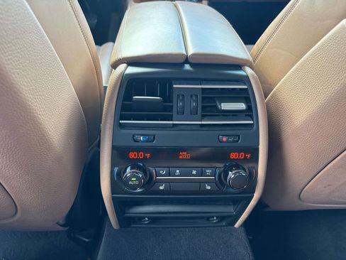 Used 2013 BMW 750i xDrive image 8