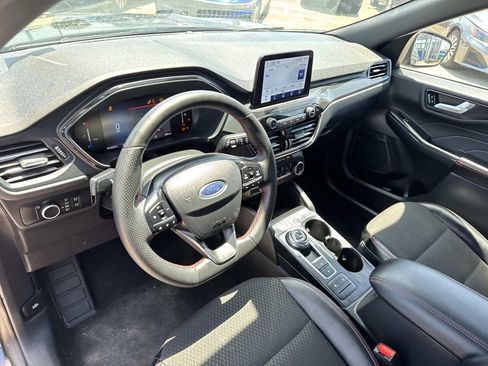 Used 2025 Ford Escape ST-Line FWD image 19