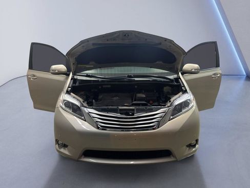 Used 2015 Toyota Sienna Limited Premium AWD/4WD image 10