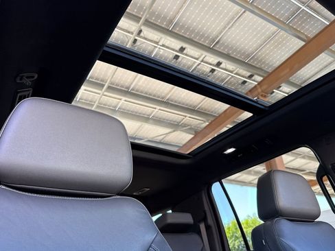 Used 2022 Chevrolet Suburban Z71 w/ Off-Road Capability Package image 26