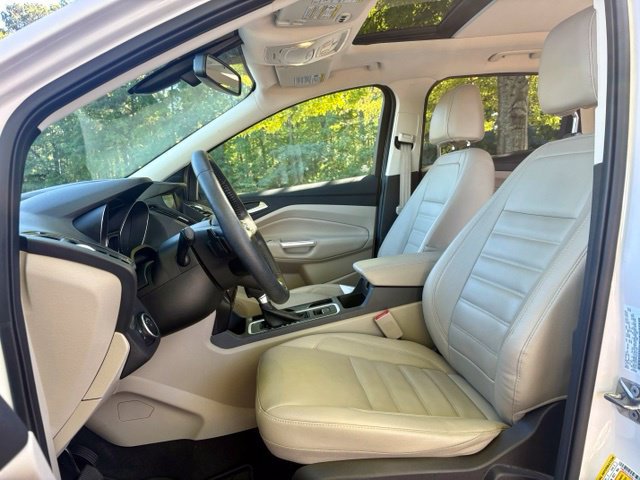 Used 2017 Ford Escape Titanium FWD image 27