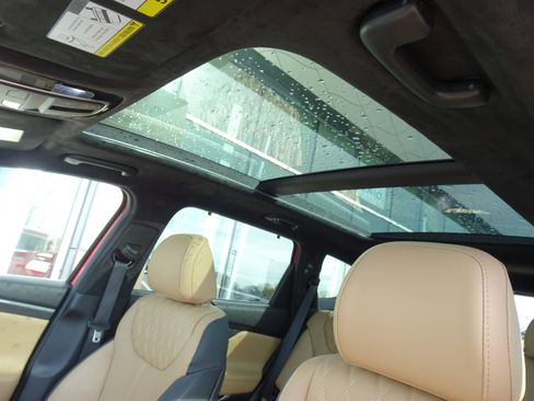 Used 2023 Hyundai Santa Fe Calligraphy w/ Cargo Package image 13