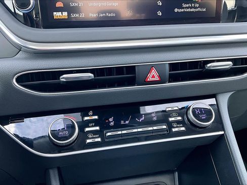 Used 2023 Hyundai Sonata Limited image 34