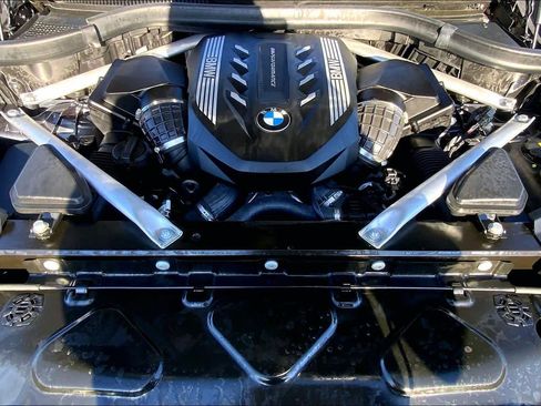 Used 2021 BMW X5 M50i w/ Executive Package image 30