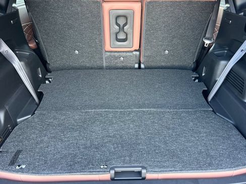 New 2026 Mitsubishi Outlander SEL FWD image 17