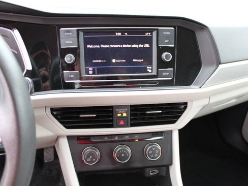 Used 2019 Volkswagen Jetta S w/ Driver Assistance Package image 15