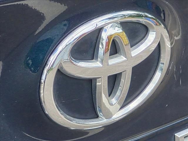 Used 2018 Toyota Camry LE FWD image 14