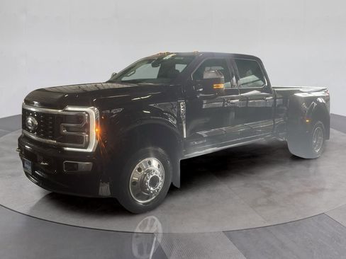 Certified 2024 Ford F450 Platinum w/ Camper Package image 1