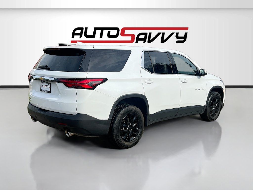 Used 2023 Chevrolet Traverse LS w/ Safety Package FWD image 7