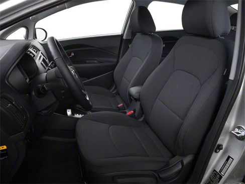 Used 2013 Kia Rio LX FWD image 11
