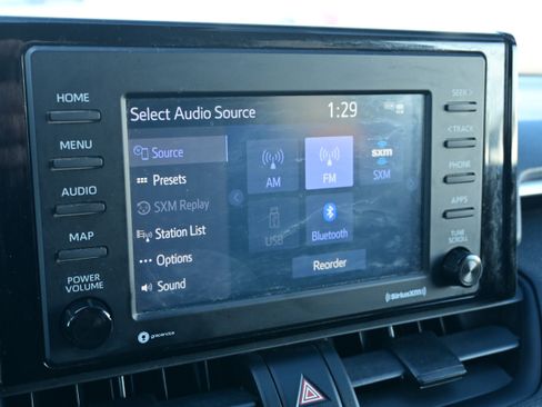 Used 2020 Toyota RAV4 LE image 30