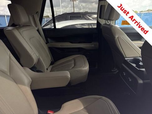 Used 2024 Ford Expedition Limited RWD image 14