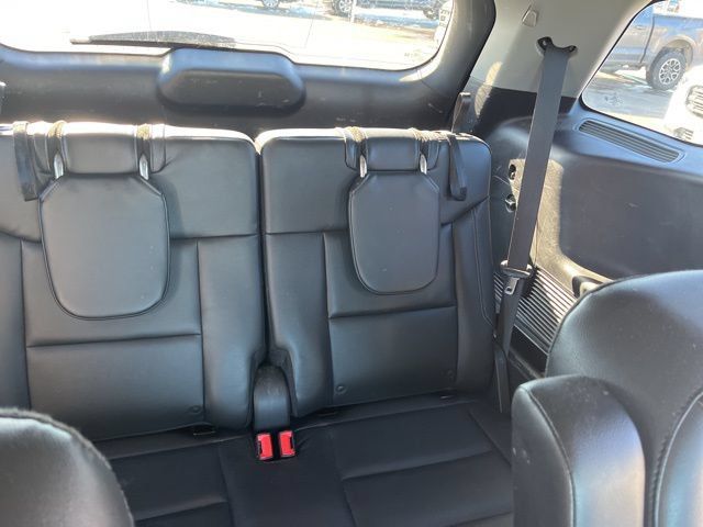 Used 2021 Ford Explorer XLT w/ Equipment Group 202A AWD/4WD image 22