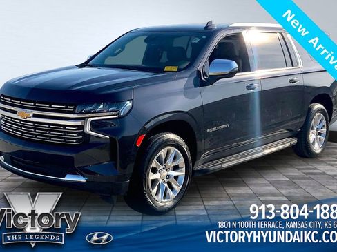 Used 2023 Chevrolet Suburban Premier image 1
