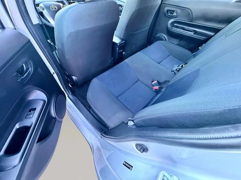 Used 2017 Toyota Prius C Two FWD image 8