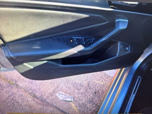 Used 2020 Volkswagen Jetta GLI Autobahn image 12