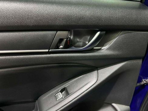 Used 2018 Honda Accord Sport image 33