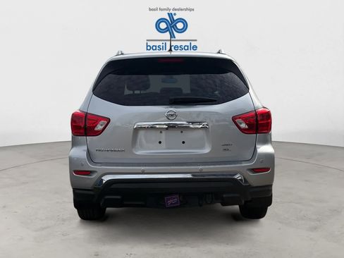 Used 2017 Nissan Pathfinder SL w/ SL Premium Package image 5