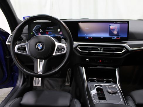 Used 2023 BMW 330i Sedan w/ M Sport Package image 2
