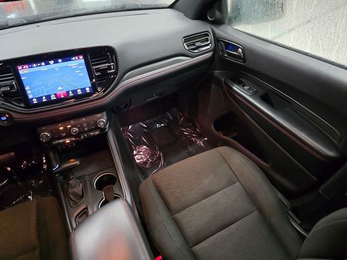 Used 2025 Dodge Durango GT RWD image 38