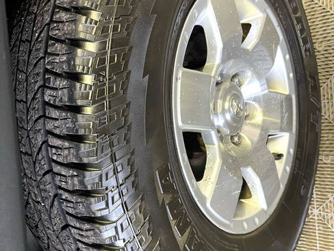 Used 2007 Toyota FJ Cruiser 4WD w/ Upgrade Pkg 2 image 30