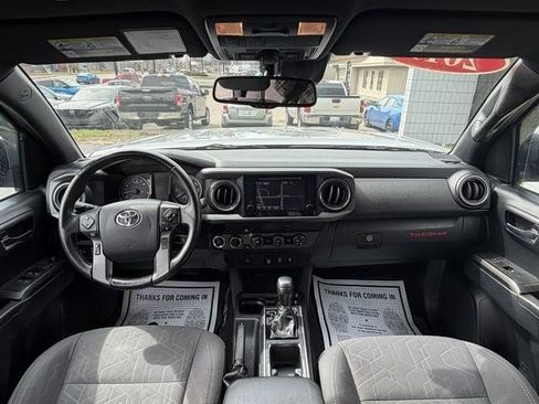 Used 2019 Toyota Tacoma TRD Off-Road image 27