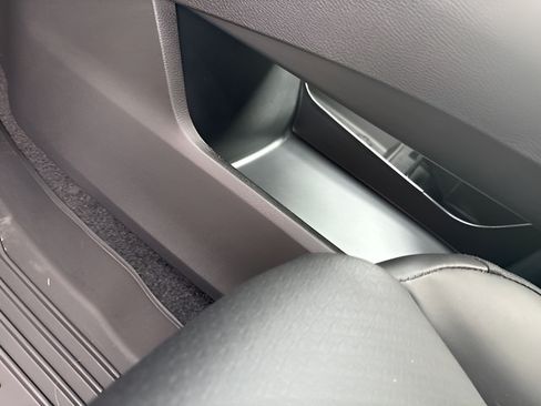 Certified 2026 Nissan Rogue SV w/ SV Premium Package FWD image 41
