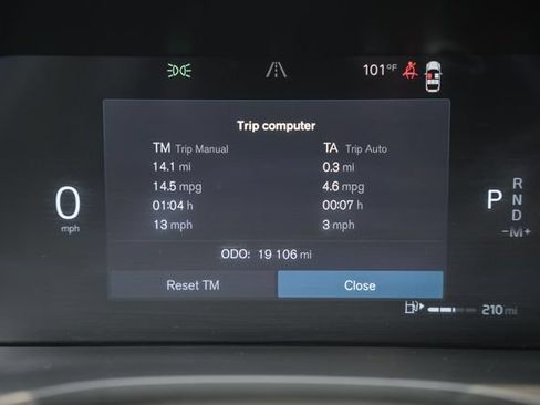 Certified 2023 Volvo XC60 B5 Plus w/ Climate Package AWD/4WD image 41
