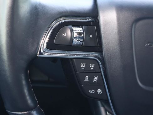 Used 2023 Lincoln Navigator Reserve image 25