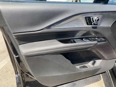 Used 2024 Cadillac Lyriq Tech RWD image 17