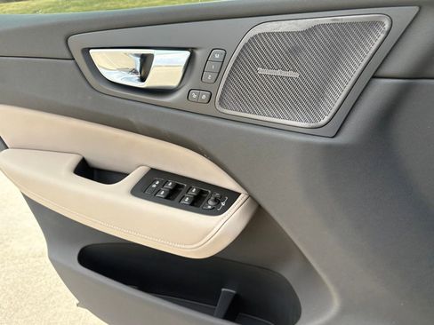 New 2026 Volvo XC60 T8 Plus w/ Protection Package Premier image 18