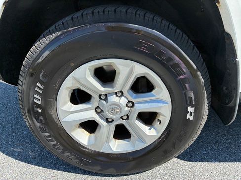 Used 2014 Toyota 4Runner SR5 Premium image 21