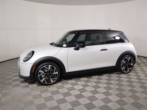 New 2026 MINI Cooper 2-Door Hardtop FWD image 8