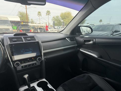 Used 2012 Toyota Camry SE image 21