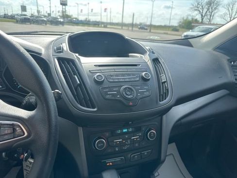 Used 2018 Ford Escape SE image 34