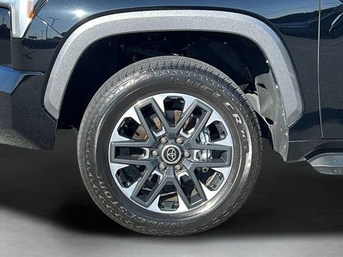 Used 2024 Toyota Tundra Limited AWD/4WD image 24