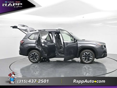 Used 2025 Subaru Forester Premium AWD/4WD image 50