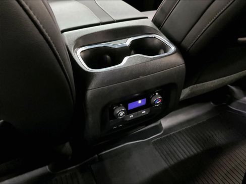 Used 2026 Chevrolet Traverse Z71 w/ LPO, Floor Liner Package AWD/4WD image 39