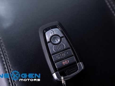 Used 2023 Ford Explorer Limited image 29