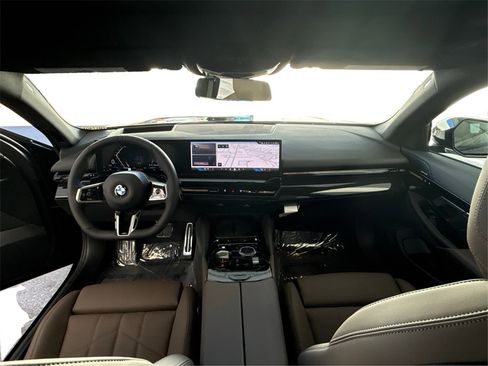 New 2026 BMW 530i xDrive w/ M Sport Package image 28