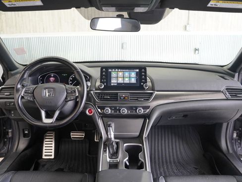 Used 2018 Honda Accord Sport image 20