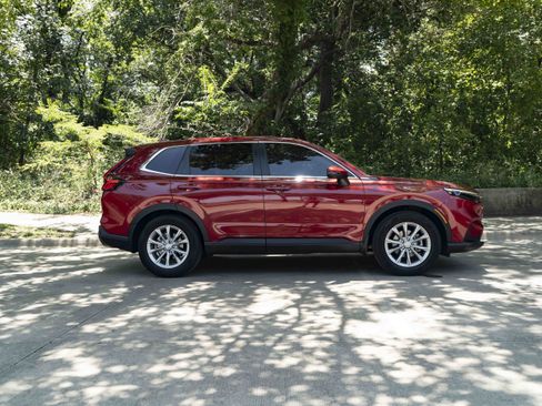 Used 2025 Honda CR-V EX-L image 10