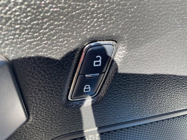 Used 2018 Ford F150 XLT w/ Equipment Group 302A Luxury AWD/4WD image 14