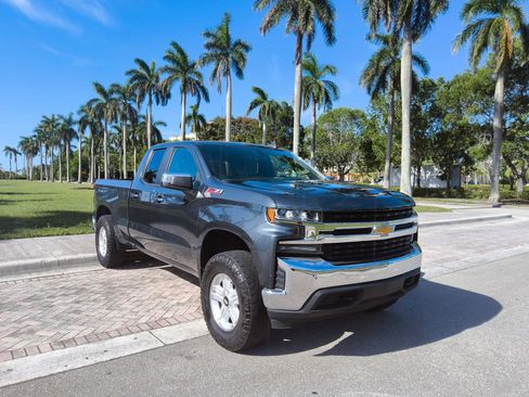 Used 2020 Chevrolet Silverado 1500 LT w/ All-Star Edition AWD/4WD image 1