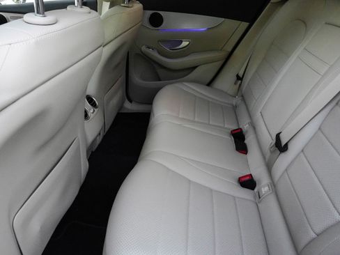 Used 2022 Mercedes-Benz GLC 300 image 33