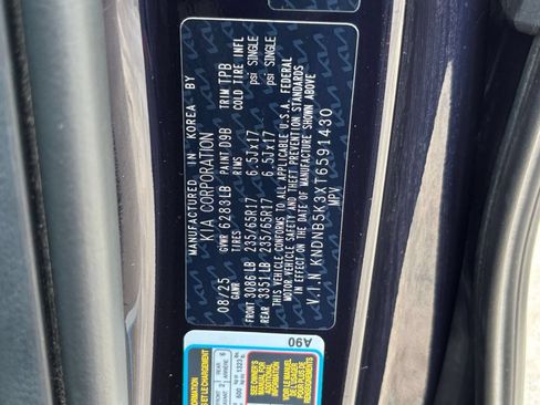 Used 2026 Kia Carnival FWD image 24