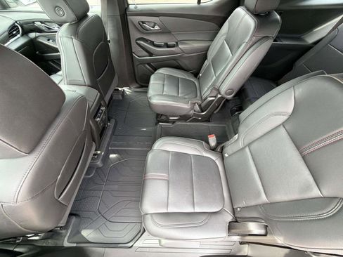 Certified 2023 Chevrolet Traverse RS FWD image 20