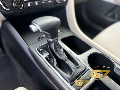 Used 2018 Kia Optima LX w/ 17" Alloy Wheels Package FWD image 22