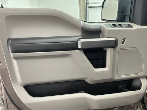 Used 2019 Ford F150 XLT w/ Equipment Group 301A Mid image 15