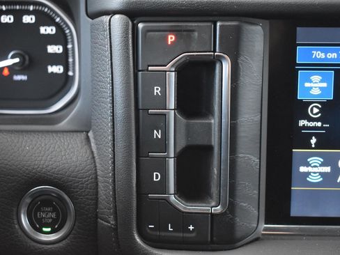 Used 2021 GMC Yukon Denali w/ Denali Ultimate Package AWD/4WD image 9